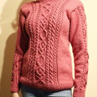 Ръчно плетена дамска блуза с аранови елементи, снимка 5 - Блузи с дълъг ръкав и пуловери - 34835198