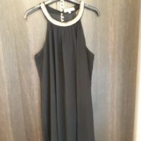 Черна рокля свободно падаща с фина създаваща комфортно усещане черна подплата, елегантна и удобна, снимка 2 - Рокли - 37416904