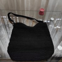 Ръчно плетена дамска чанта , снимка 1 - Чанти - 40087745