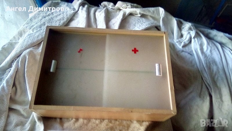 Соц дървено шкафче Аптека, снимка 1