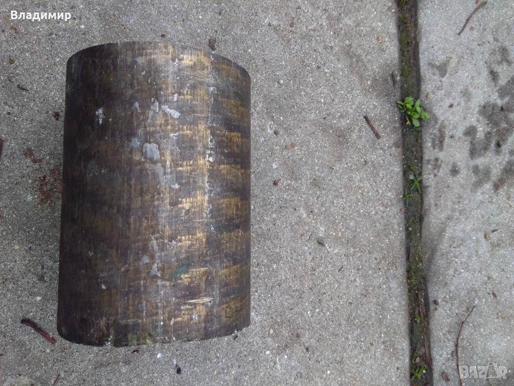 Продавам бронз ф80 дъл.107мм 4,750кг., снимка 1