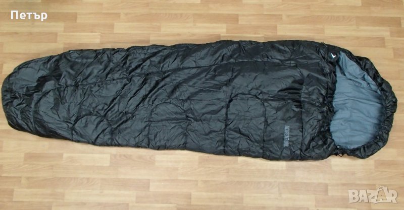 Продавам нов черен летен спален чувал тип "мумия" Outhorn Adventure, снимка 1