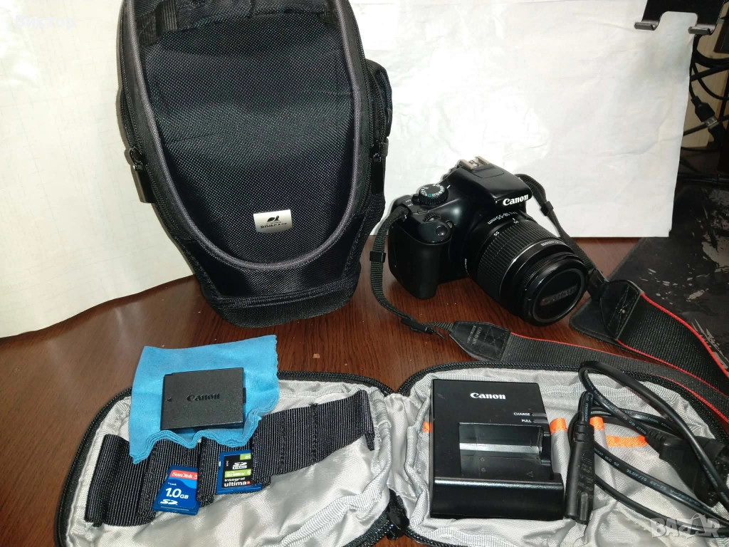 Фотоапарат Canon EOS 1100D с 18-55 обектив, снимка 1