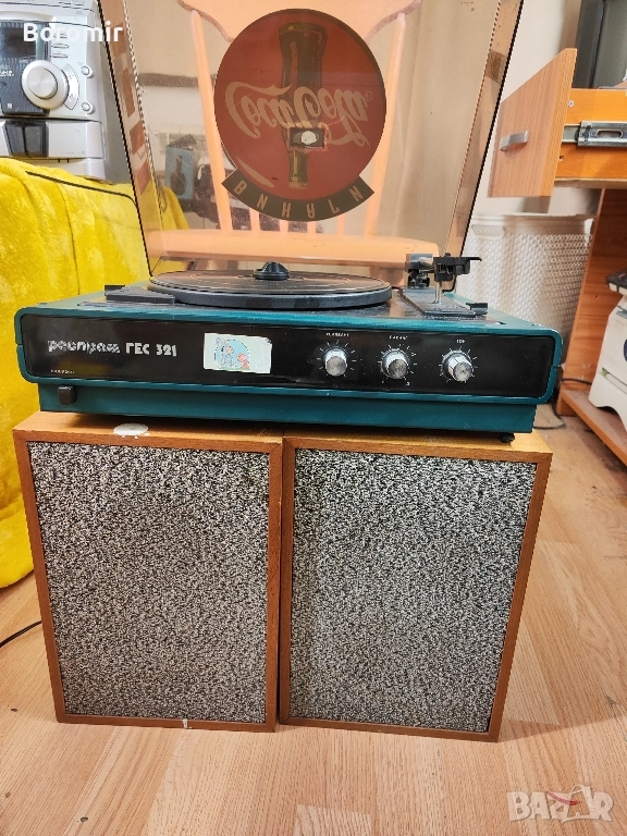 Грамофон ГЕС 321 с тонколони! Респром , снимка 1