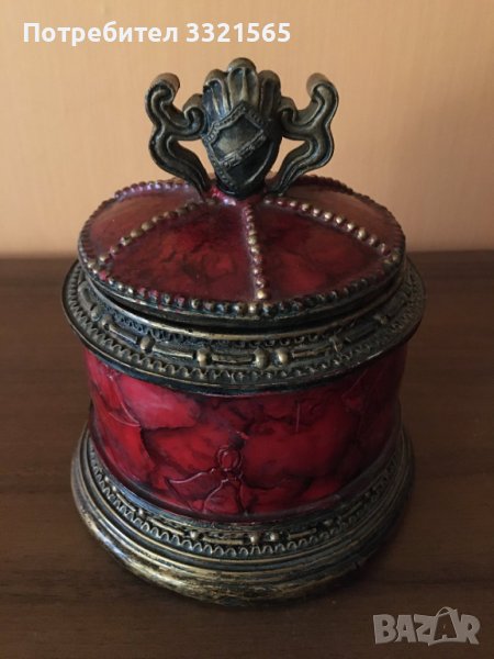 Кутия за бижута, снимка 1