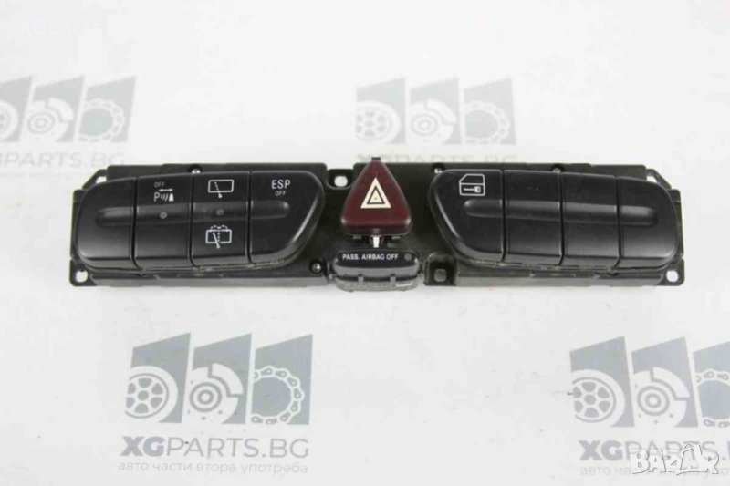 Бутон аварийни и други за Mercedes C-class W203 (2000-2007), снимка 1