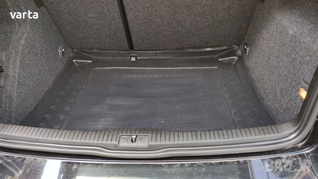 Стелка за багажник за VW Golf 4 / Голф 4 хечбек, снимка 1