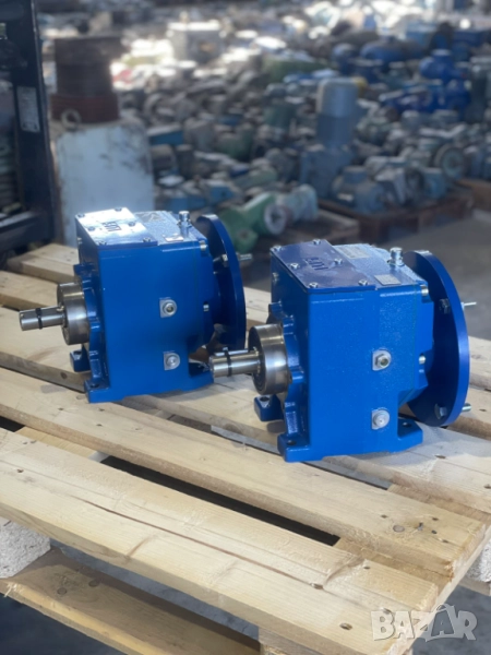 Съосни редуктори - налични на склад, снимка 1