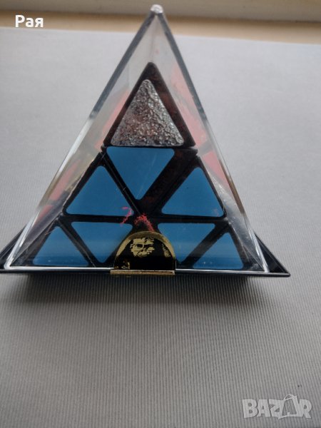 pyraminx mefferts 1981 г пъзел в стила на Кубчето на Рубик., снимка 1