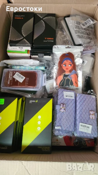 Продаваме 200 броя калъфи за смартфони Iphone от 8 до16 модел. Цена 100 лв. на кашон, снимка 1