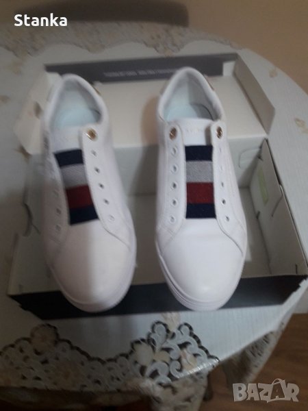 Дамски обувки- сникерси, снимка 1