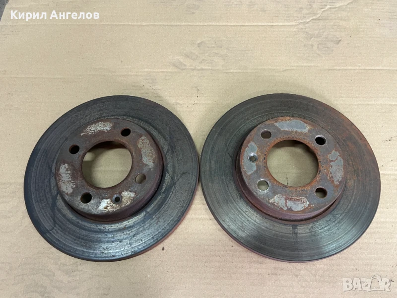 Предни спирачни дискове за VW Golf 3 (плътен диск), снимка 1