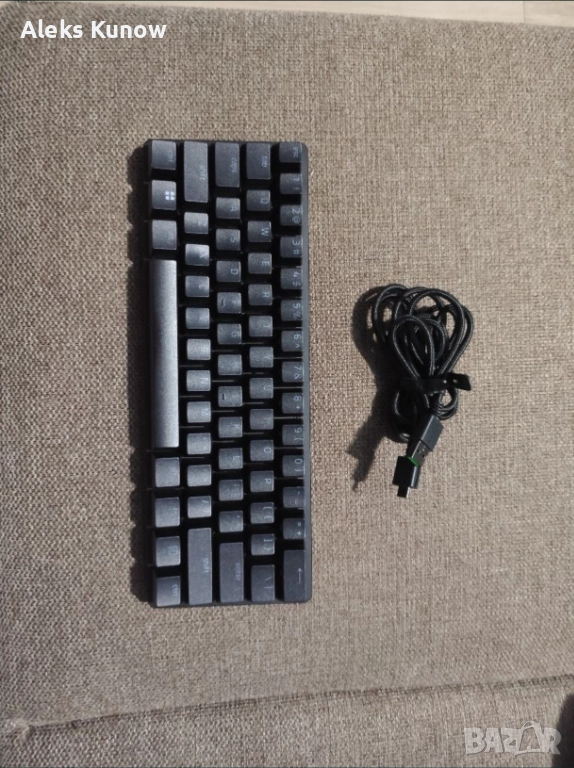Клавиатура Razer Huntsman mini+подарък  mousepad, снимка 1