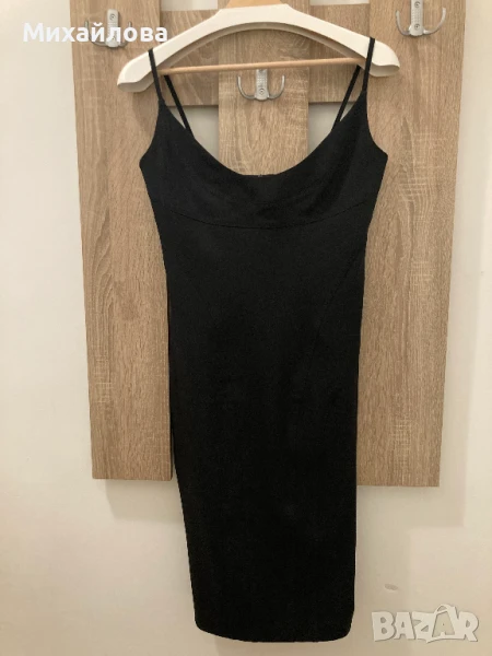 Черна рокля по тялото с тънки презрамки, размер S, снимка 1