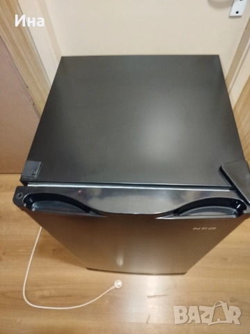 Малък хладилник, снимка 2 - Хладилници - 52968519