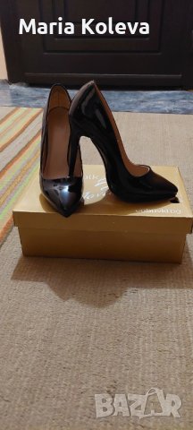 Обувки черни, снимка 1 - Дамски елегантни обувки - 40332317