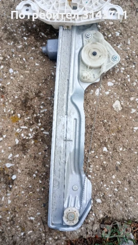 Стъклоповдигач Хюндай кона 2017-2023 година, снимка 3 - Части - 51206641