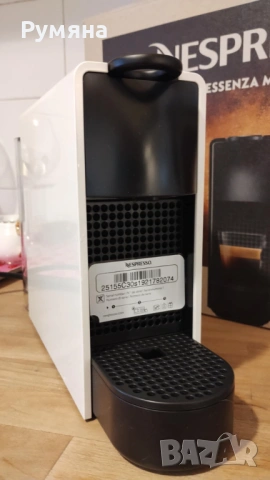 Продавам Кафемашина с капсули NESPRESSO ESSENZA MINI Бяла, снимка 2 - Кафемашини - 53054044