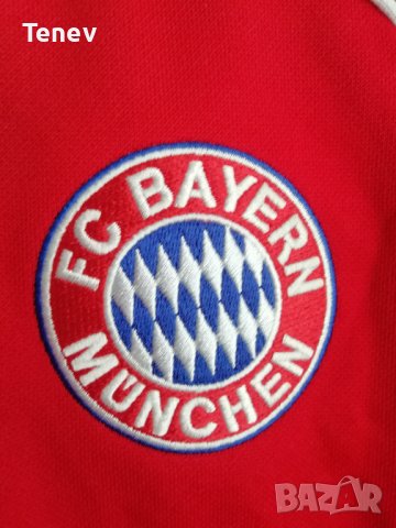 Bayern Munich Adidas оригинално горнище Байерн Мюнхен размер 32/34 , снимка 3 - Детски анцузи и суичери - 43317566
