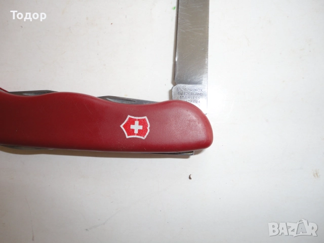 Голям швейцарски нож Victorinox , снимка 9 - Ножове - 52670360