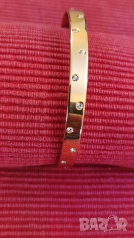 Златна гривна Svarovski с кристали. , снимка 3 - Гривни - 40804663