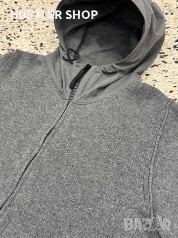 Мъжка вълнена жилетка STONE ISLAND. Размер L, снимка 2 - Суичъри - 53169291