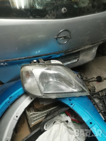 Десен фар Дачия Логан, снимка 13 - Части - 35381376