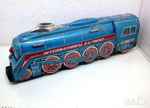 Ламаринен локомотив