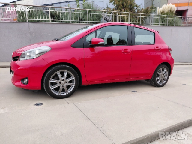 Тойота Yaris 99кс/1.33 Бензин, снимка 3 - Автомобили и джипове - 52185885