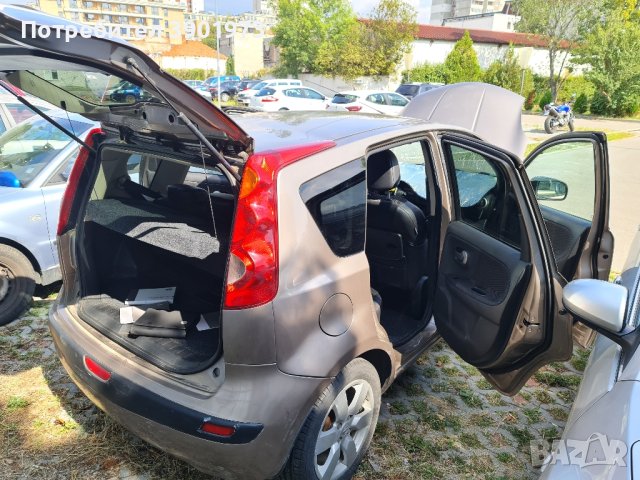 Nissan Note 1.6, снимка 4 - Автомобили и джипове - 43156648