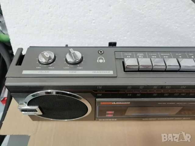 Радиокасетофон SIEMENS RM 971, снимка 3 - Радиокасетофони, транзистори - 53601478