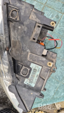 ляв фар Валео lqv far Valeo Ауди А4 Б6 Audi A4 B6, снимка 2 - Части - 53271961