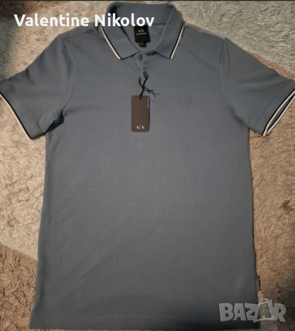ОРИГИНАЛНА неупотребявана Армани тениска с яка!