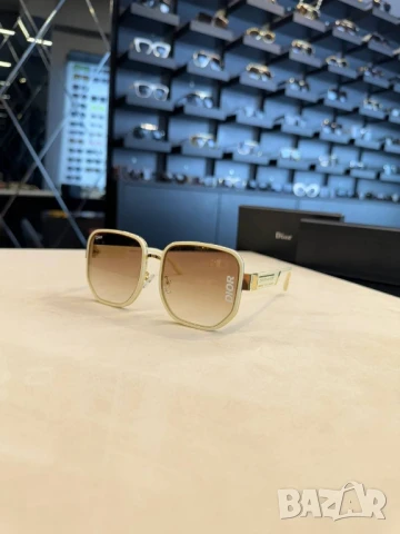 очила с черен обикновен калъф и ув защита christian dior gucci , снимка 9 - Слънчеви и диоптрични очила - 51080285