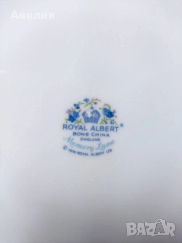 Royal Albert memory lane , снимка 8 - Чинии - 52258685
