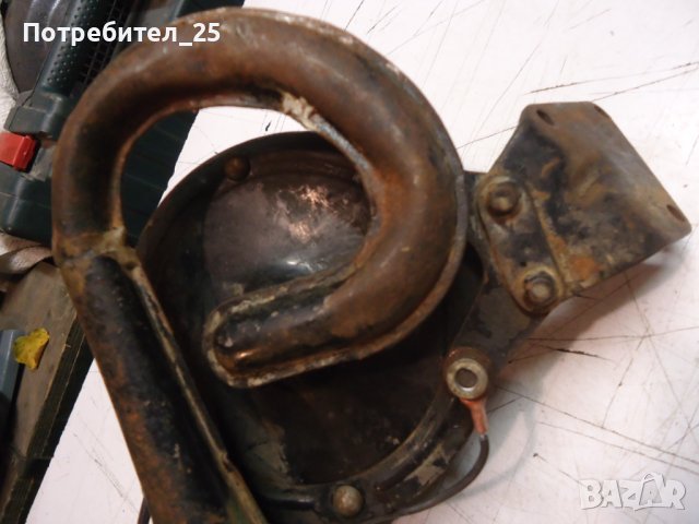 Автомобилен клаксон - антика, снимка 2 - Части - 43125636