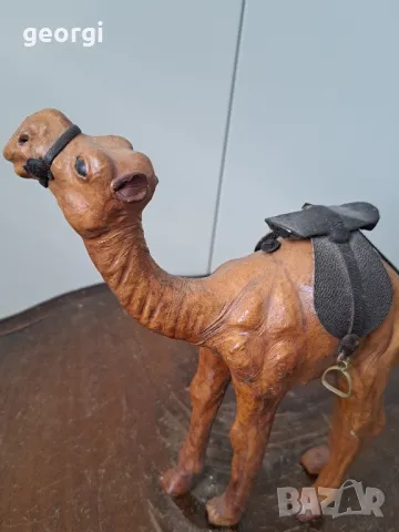 Винтидж кожена статуетка на камила    18/3, снимка 2 - Статуетки - 49005609