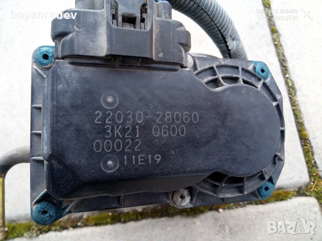 Дроселова клапа Toyota 22030-28060 (електронна), снимка 3 - Части - 53177209