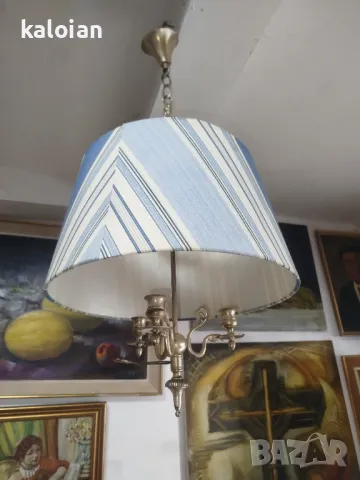 Стар посребрен полилей стил Арт Деко. Може да се използва и за свещник. Работи перфектно. Абажурът е