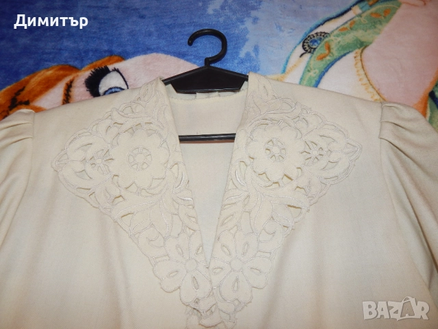 Дамски костюм с бродерия М размер, снимка 4 - Костюми - 51998523