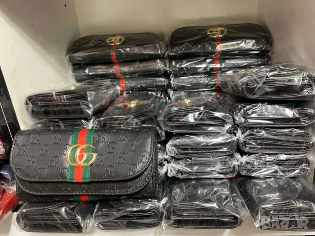 портмонета louis vuitton MCM guess gucci , снимка 17 - Портфейли, портмонета - 50999332