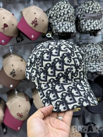 шапки с козирка prada fendi christian dior burberry , снимка 13 - Шапки - 51352805