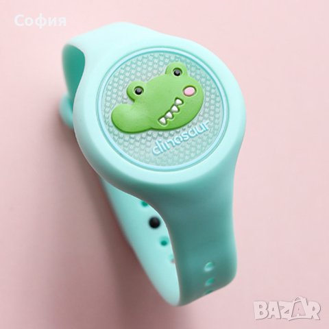 Детска светеща силиконова гривна / часовник против комари, насекоми и мушици НОВО!!!, снимка 11 - Други - 40411352