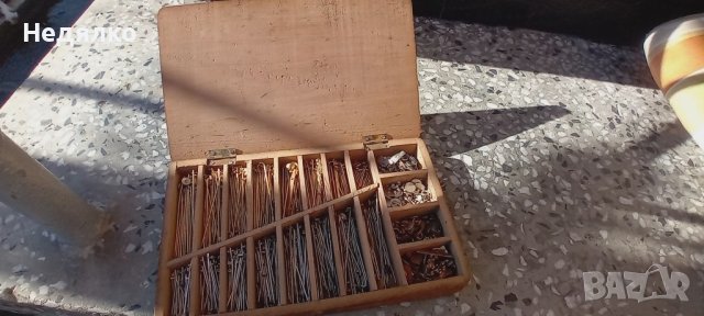 Стари игли за брошки с кутия,1890г,немски, снимка 2 - Антикварни и старинни предмети - 43909518