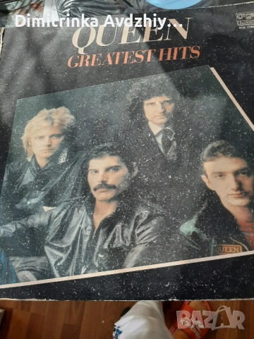 Албум на Куин 