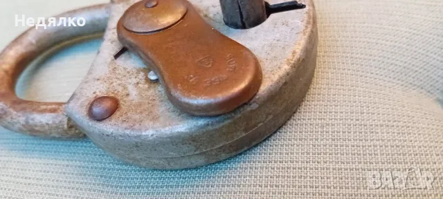 Стар голям катинар с ключ, снимка 11 - Други ценни предмети - 47668270