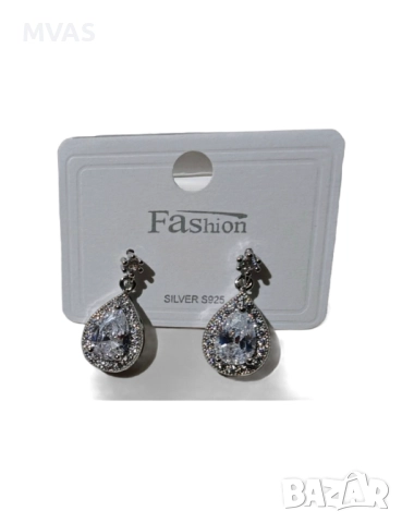 Нови блестящи обеци капка с кристал