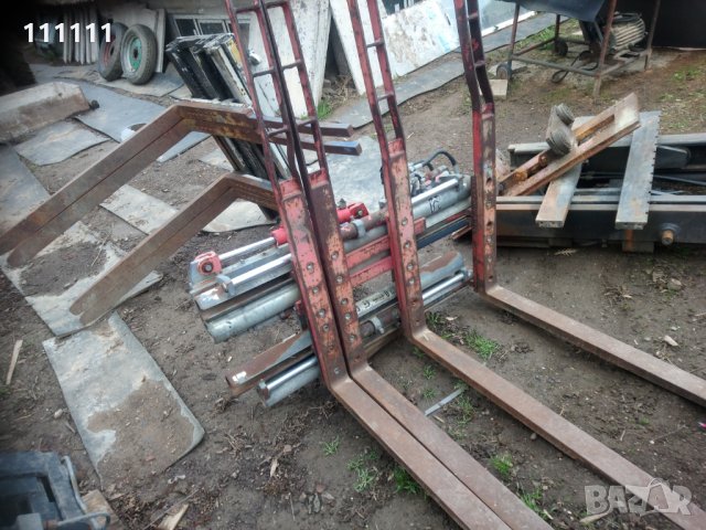 Виличен Позиционер с Изравнител има четири вилици 