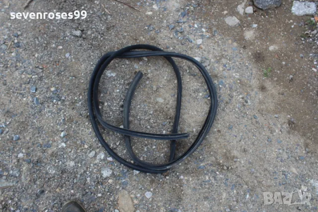 Уплътнение врата задна дясна Пежо 807 Peugeot 807 Citroen C8 Lancia Phedra