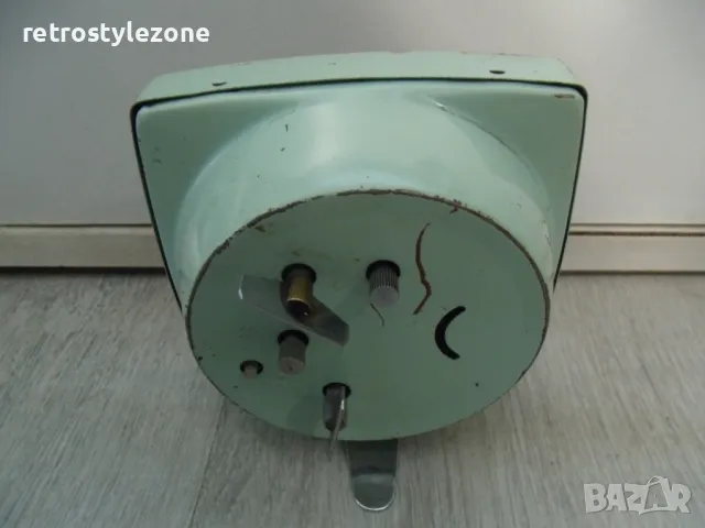 № 7882 стар настолен китайски часовник  - механичен - работещ / профилактиран / , снимка 3 - Други ценни предмети - 49142038